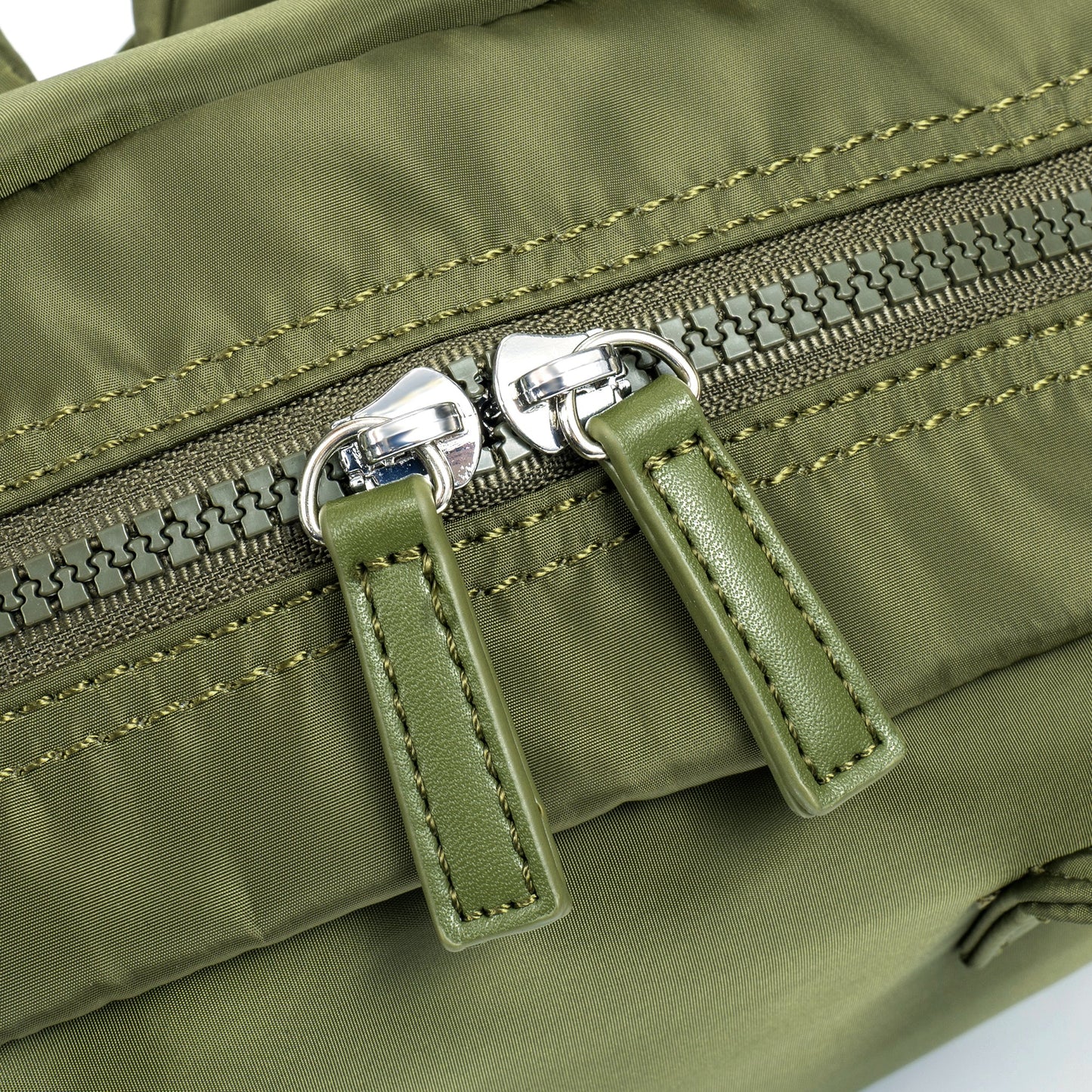 Nora – Minimal Nylon Crossbody for On-the-Go Days