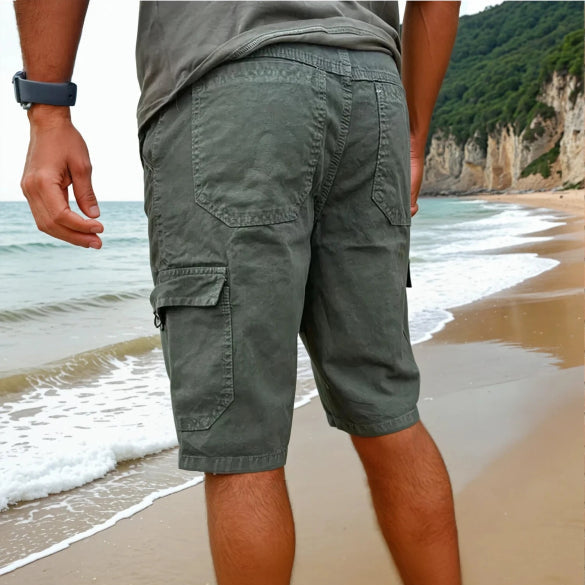 Maro – Versatile Black Cargo Shorts