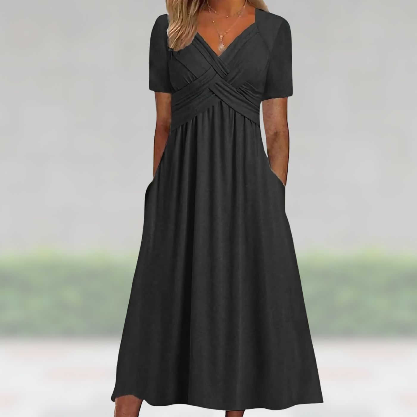 Renata – Effortlessly Elegant Dress
