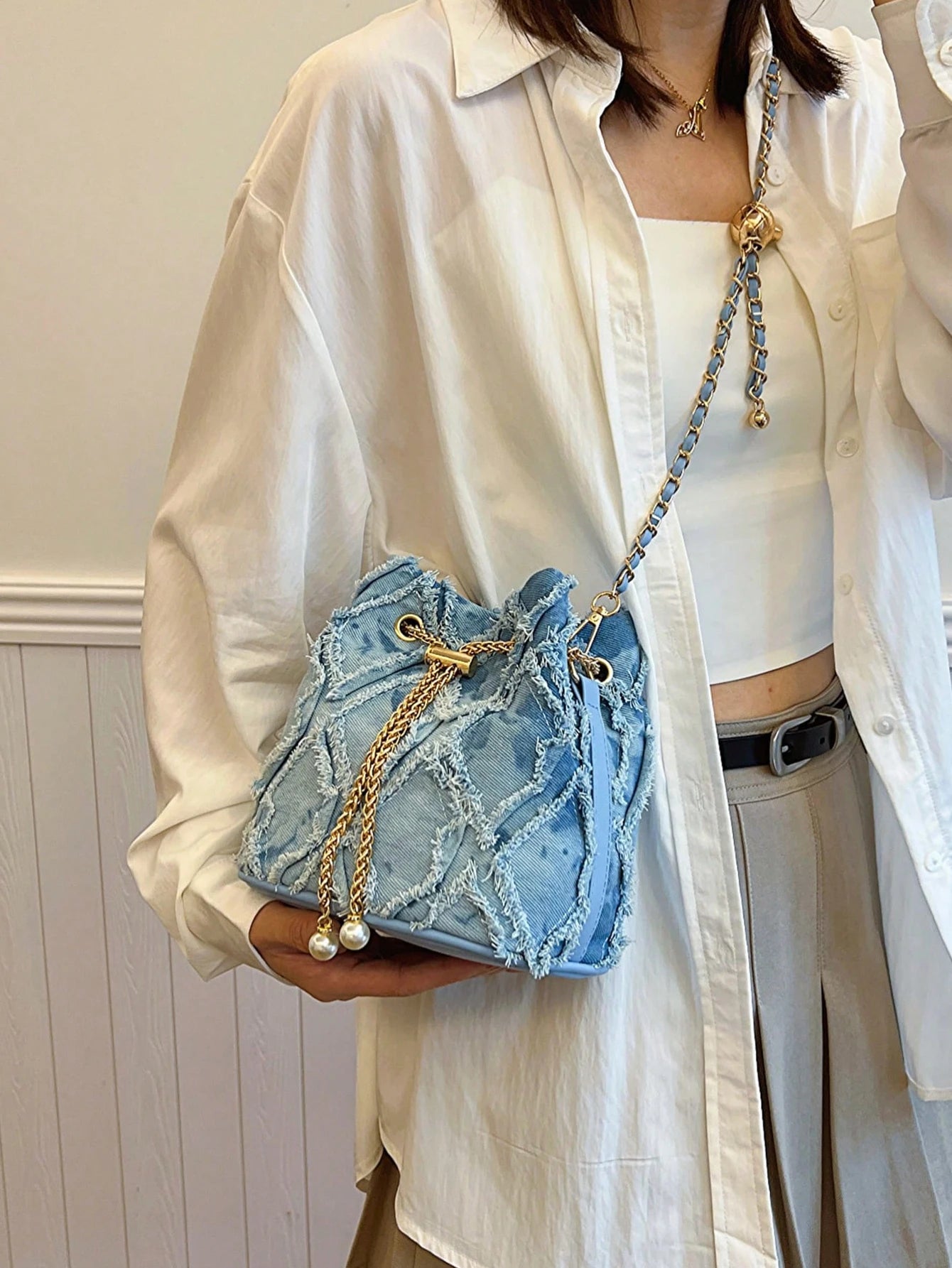 Kaia – Woven Denim Bucket Bag for Casual Style