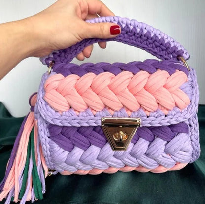 Amara – Handmade Crochet Crossbody