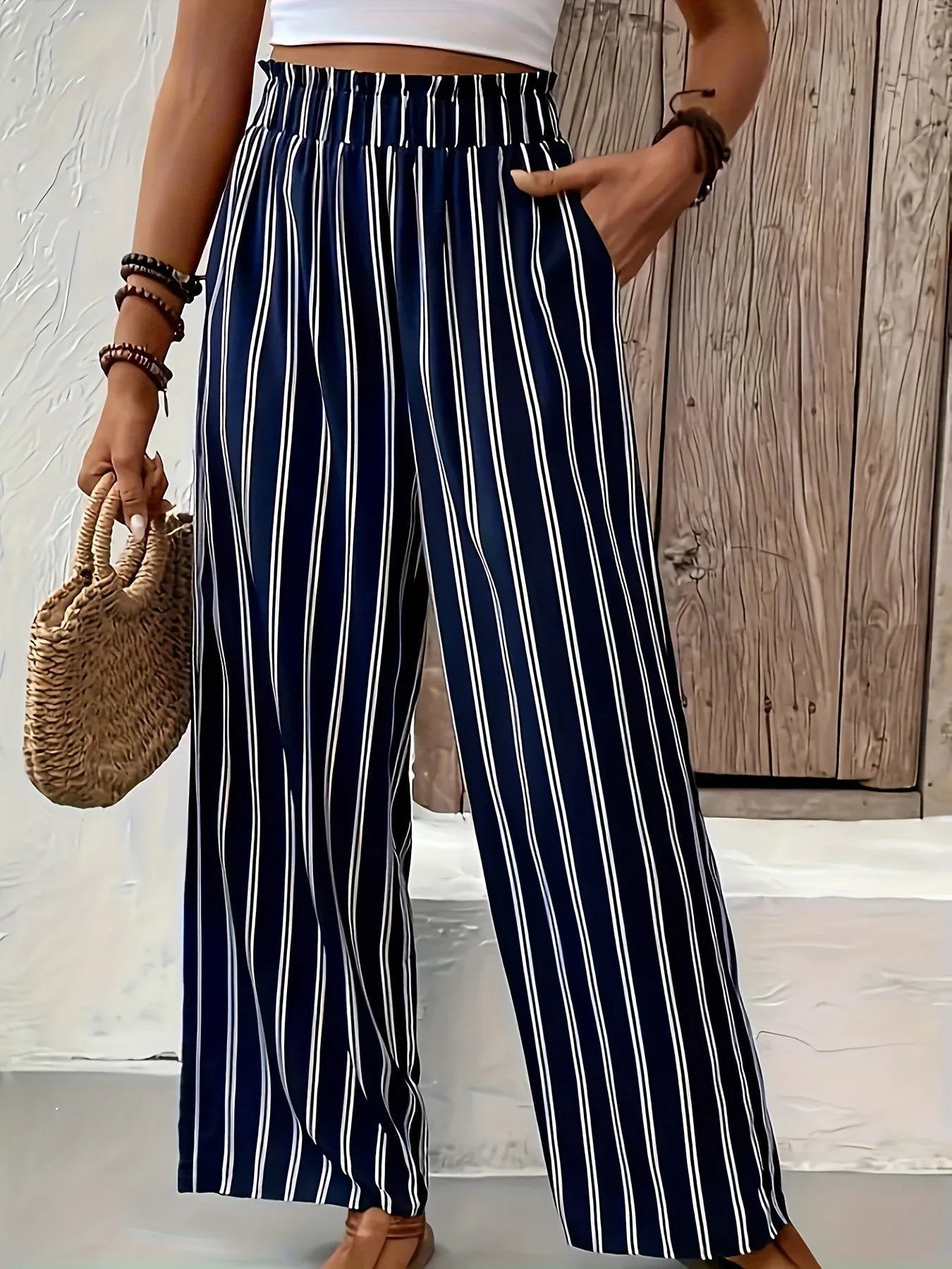 Loris – Flattering High-Waisted Wide Leg Trousers