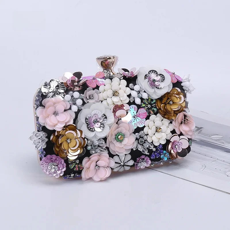 Lyra – Sparkly Sequin Clutch with Detachable Chain Strap