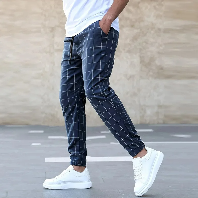 Gino – Chic Checkered Joggers