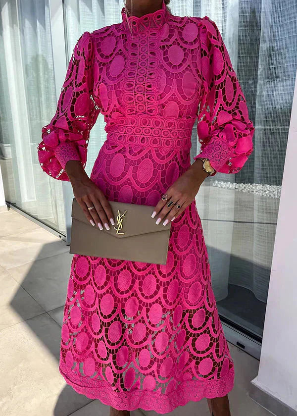 Mira - Flattering Maxi Dress