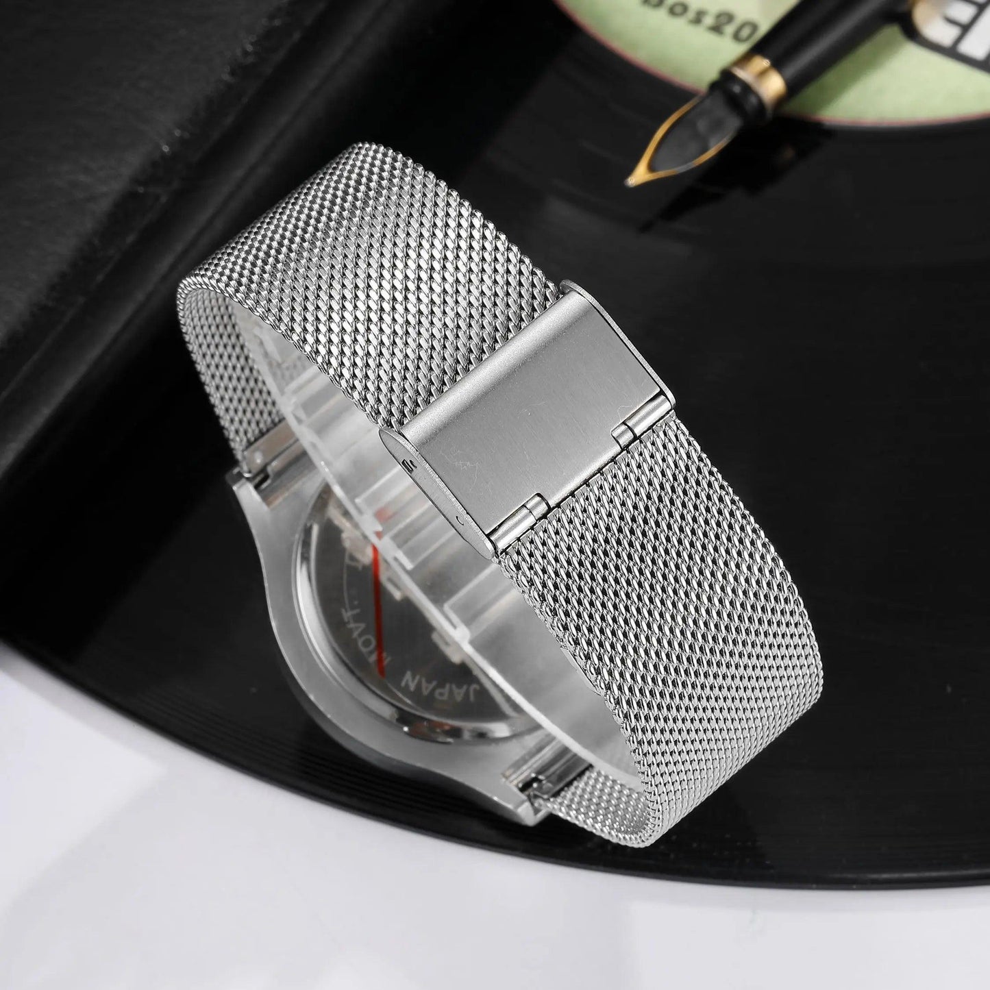 Noir Geometric Timepiece