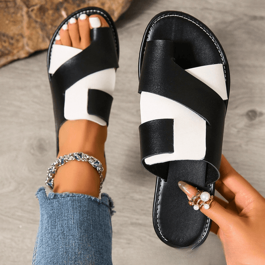 Rita – Stylish Two-Toned Slippers for All-Day Comfort